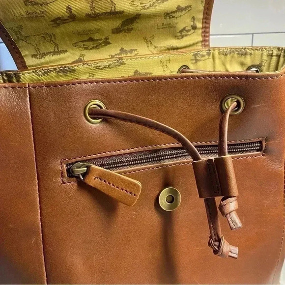 Vintage L. L. Bean Leather Cinched Snap Backpack - Picture 3 of 13
